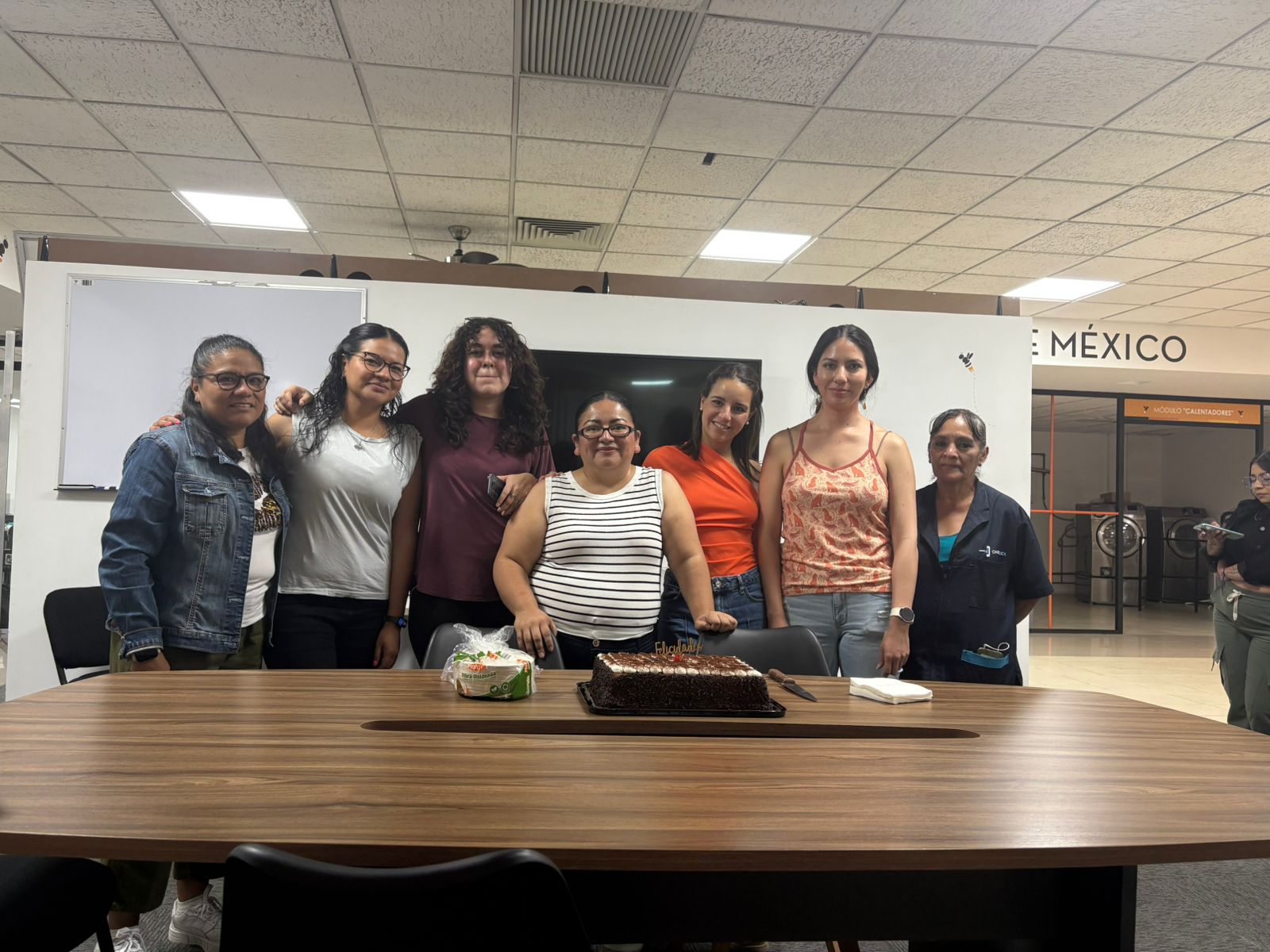 💛 Así celebramos el Día de las Madres en ConectaBee 💛