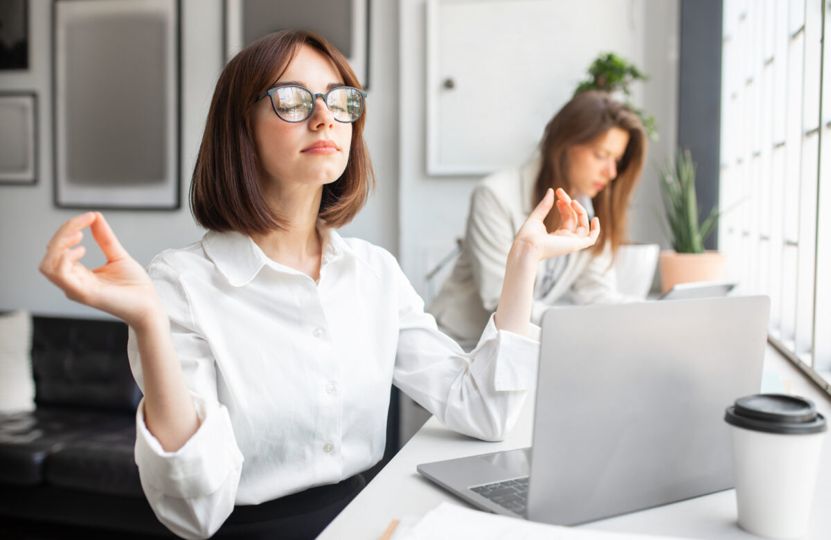 🧠💛 La salud mental: un pilar para el bienestar y el éxito en ConectaBee